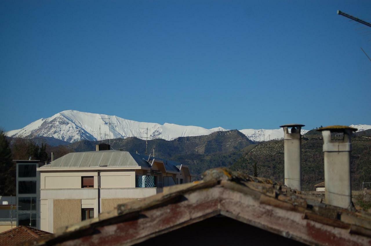 A Casa Di Lola Bed & Breakfast Ascoli Piceno Luaran gambar