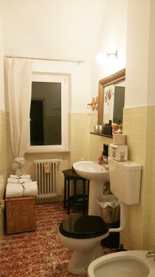 A Casa Di Lola Bed & Breakfast Ascoli Piceno Luaran gambar