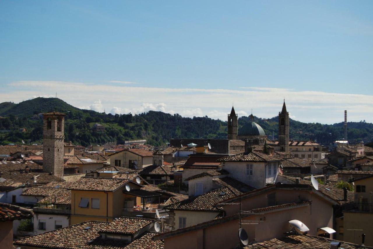A Casa Di Lola Bed & Breakfast Ascoli Piceno Luaran gambar