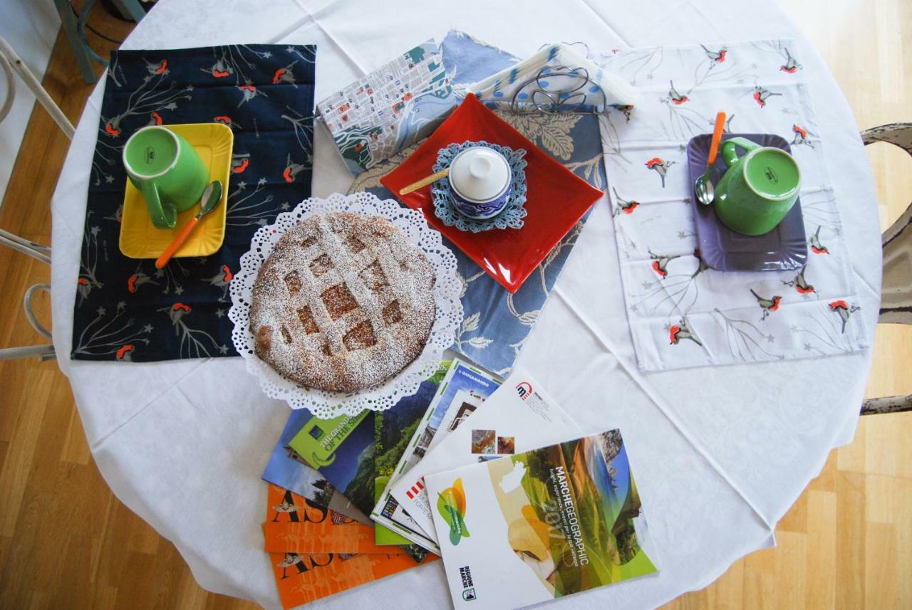 A Casa Di Lola Bed & Breakfast Ascoli Piceno Luaran gambar